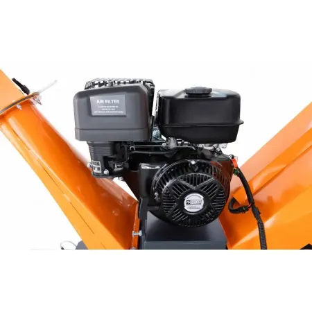 Wynajem - Rębak spalinowy | Rozdrabniacz do gałęzi R1500